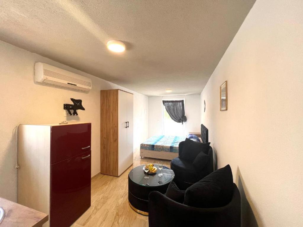 Melek Apartment Медулин Екстериор снимка