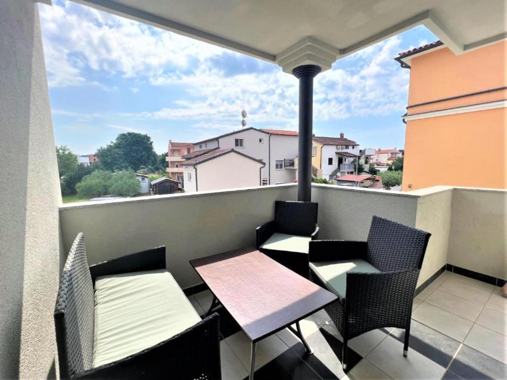 Melek Apartment Медулин Екстериор снимка