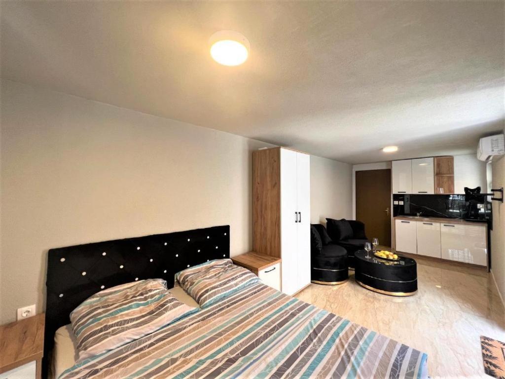 Melek Apartment Медулин Екстериор снимка