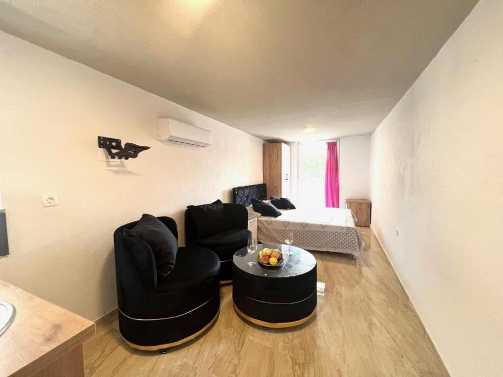 Melek Apartment Медулин Екстериор снимка