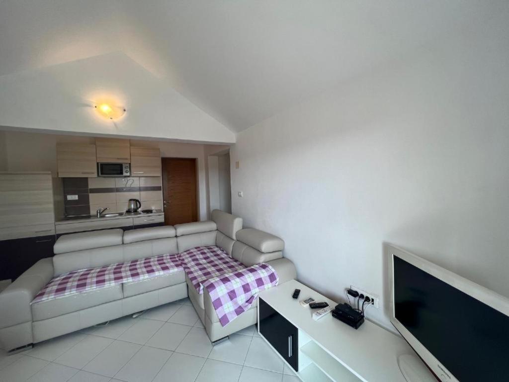 Melek Apartment Медулин Екстериор снимка